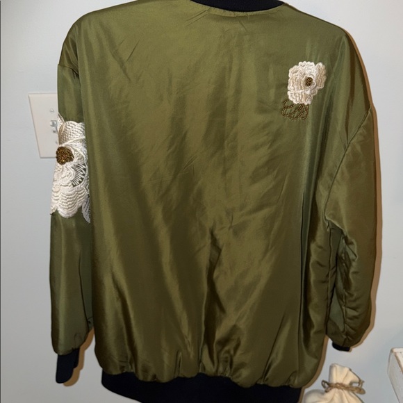 ⭐️NWOT Anthropologie Embroidered Bomber Jacket⭐️ AMAZING - Picture 9 of 9